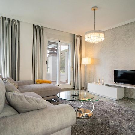 El Lago De Los Arqueros 2 Bedrooms Penthouse En Benahavis Luaran gambar