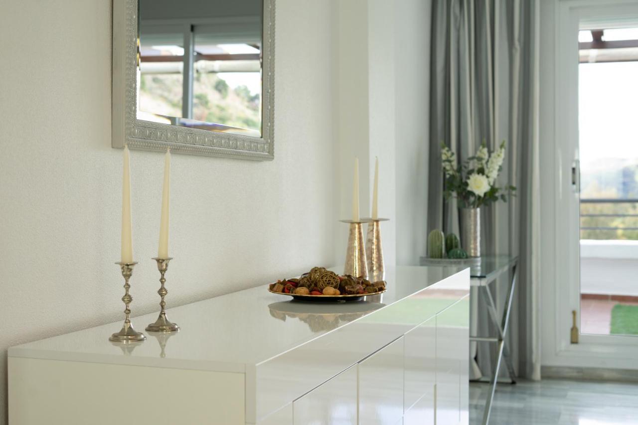 El Lago De Los Arqueros 2 Bedrooms Penthouse En Benahavis Luaran gambar