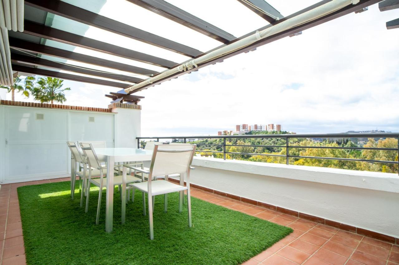El Lago De Los Arqueros 2 Bedrooms Penthouse En Benahavis Luaran gambar