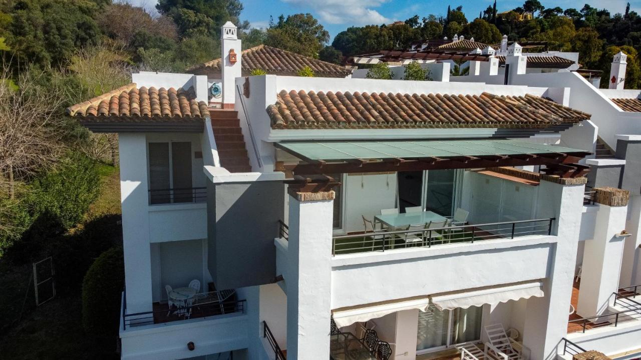 El Lago De Los Arqueros 2 Bedrooms Penthouse En Benahavis Luaran gambar